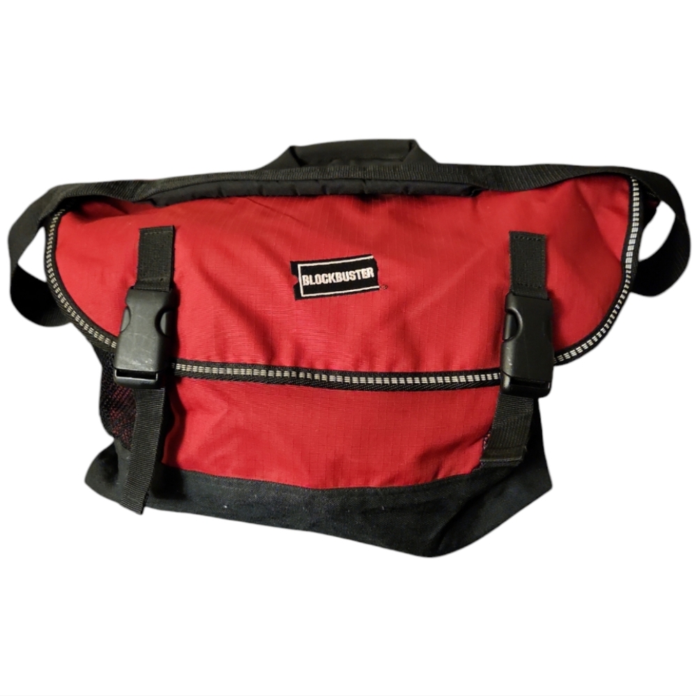 TRAGER Blockbuster branded Red and Black Duffel Travel Bag VINTAGE - Unisex